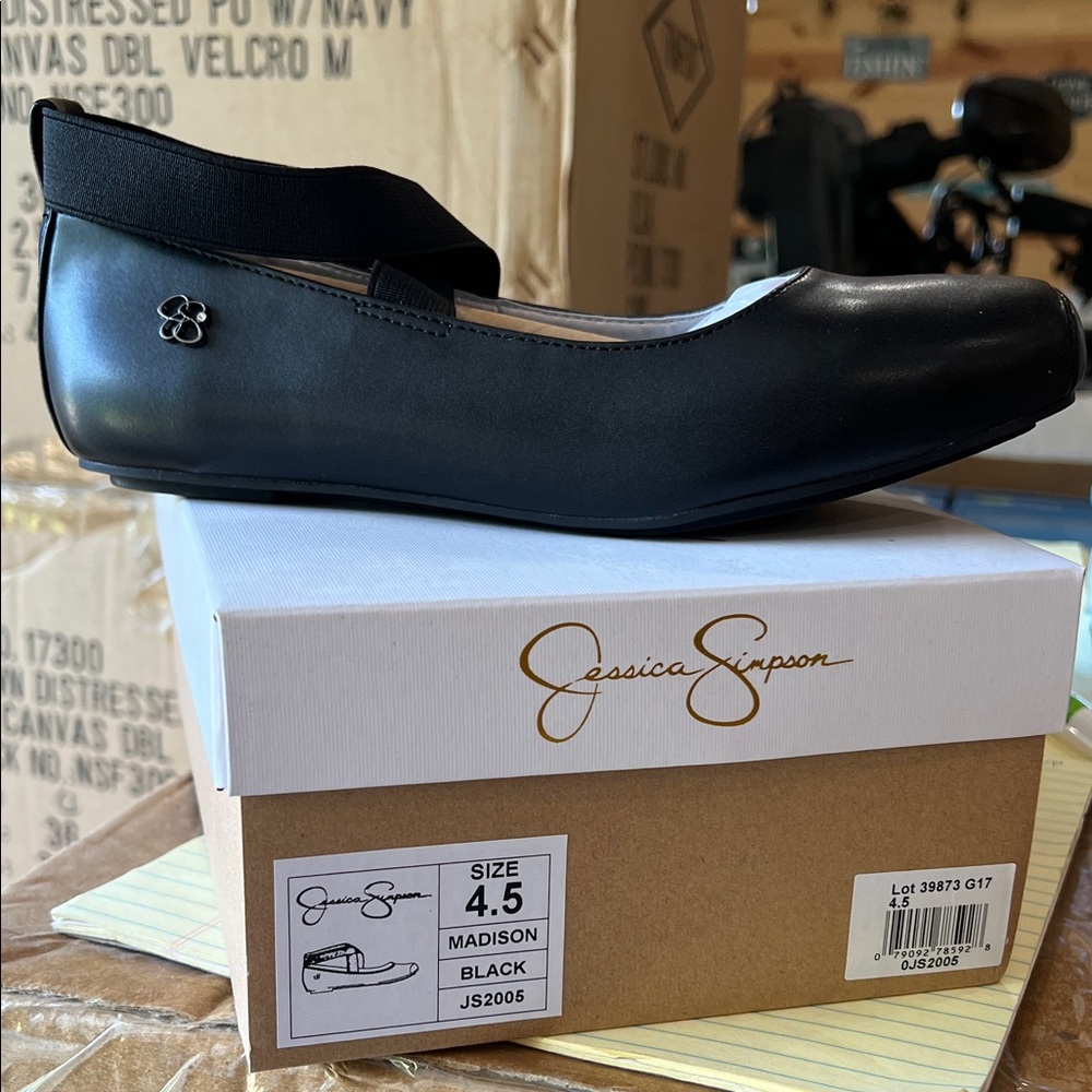 Jessica Simpson Black Elastic-Strap Ballet Flat